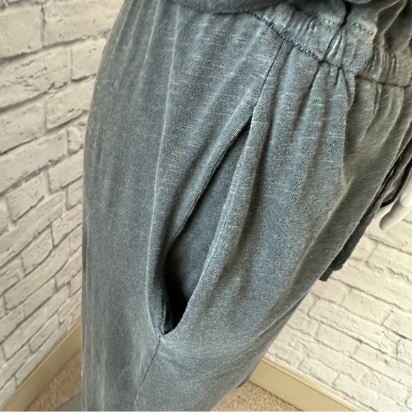 SUNDRY woman’s romper - Picture 7 of 10